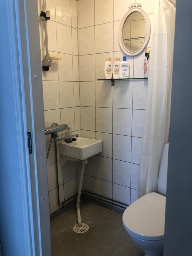 Puutaloasunto 1.8 Km Turun Aurajoelta Apartamento Turku Exterior foto