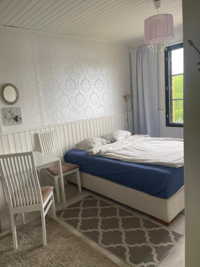 Puutaloasunto 1.8 Km Turun Aurajoelta Apartamento Turku Exterior foto